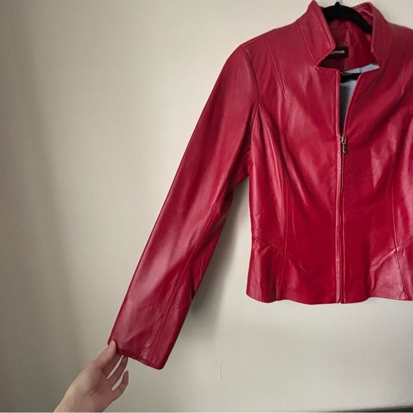Danier 🇨🇦 Sz S Red Leather Coat Jacket EUC Bomber Moto - Picture 4 of 13